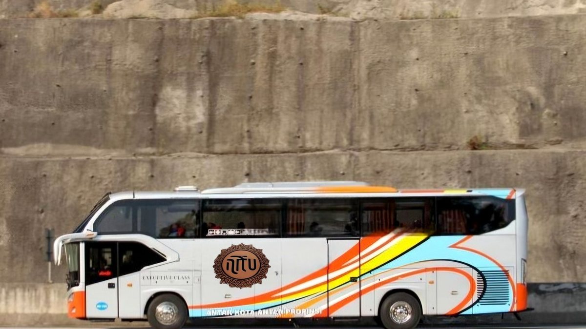 Delhi to Ayodhya Bus & Tempo Traveller Rental route planning